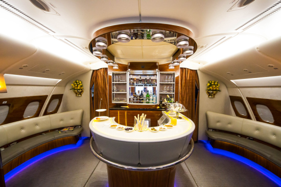 Lounge Onboard A380 Emirates - Laguna