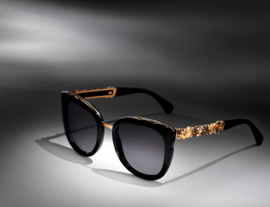 Coleção de óculos decorados da Chanel - Laguna