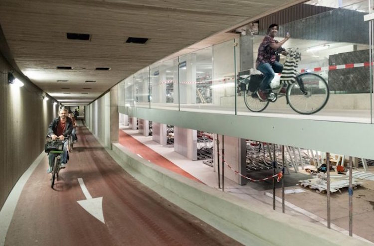 Holanda inaugura maior bicicletário do mundo - Construtora Laguna