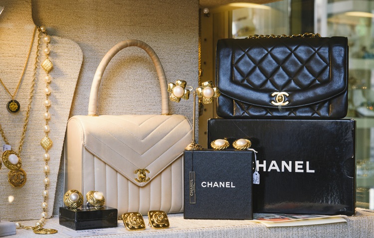 As 10 marcas mais valiosas do mercado de luxo no mundo - Chanel - Construtora Laguna