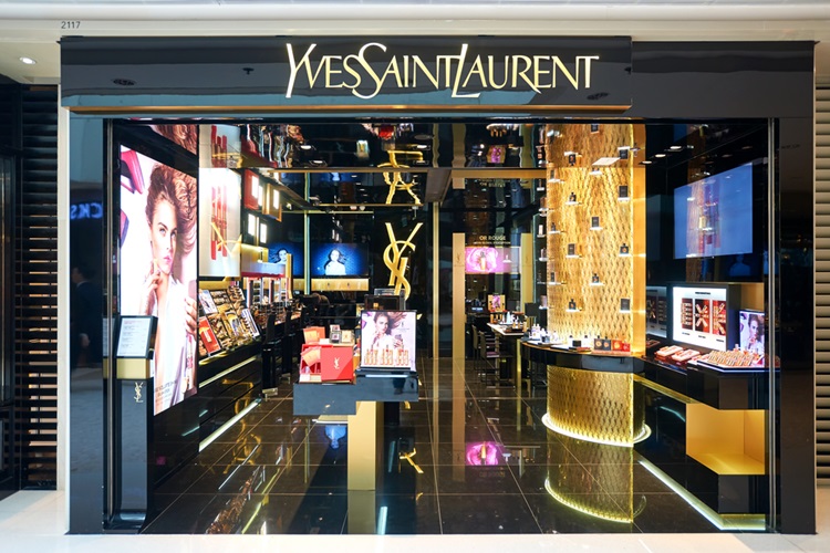 As 10 marcas mais valiosas do mercado de luxo no mundo - Yves Saint Laurent -Construtora Laguna
