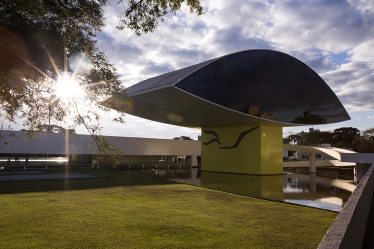 14ª Bienal Internacional de Arte Contemporânea de Curitiba promove discussões sobre fronteiras - Construtora Laguna
