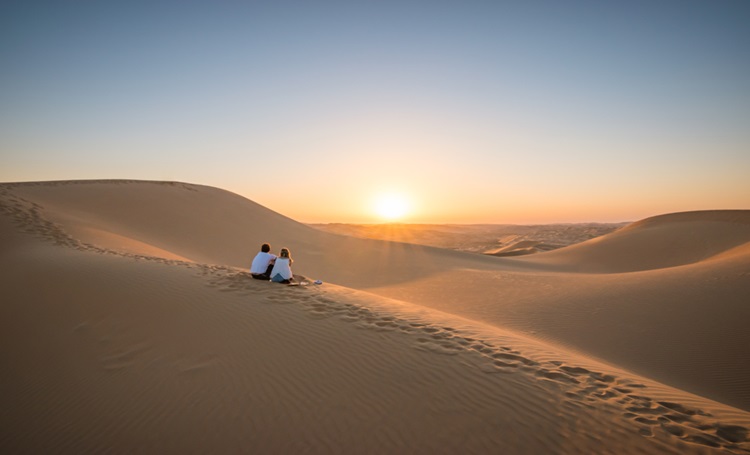 6 destinos românticos que fogem do clichê - Emirados Árabes - Construtora Laguna