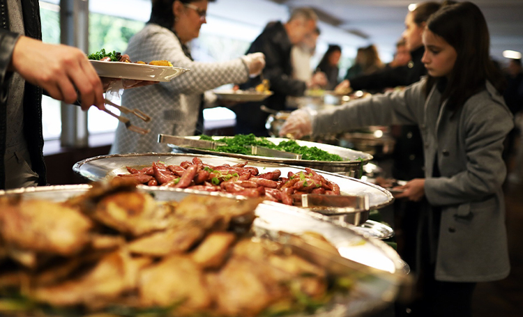 Feijoada dos Amigos mobiliza mais um encontro beneficente